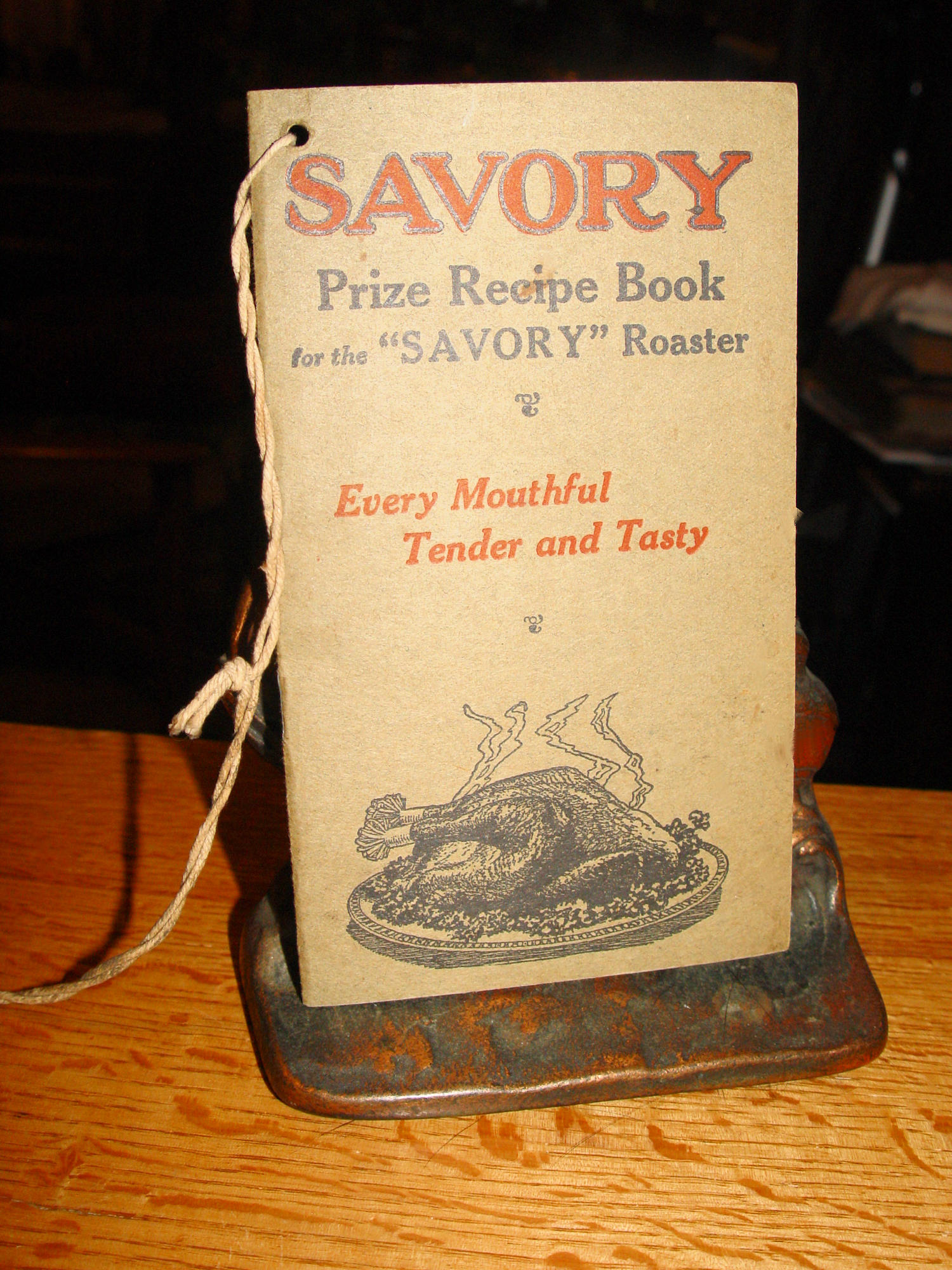 1922 Savory Roaster Advertising Cookbook
(Thanksgiving) – Republic Metalware Co., NY