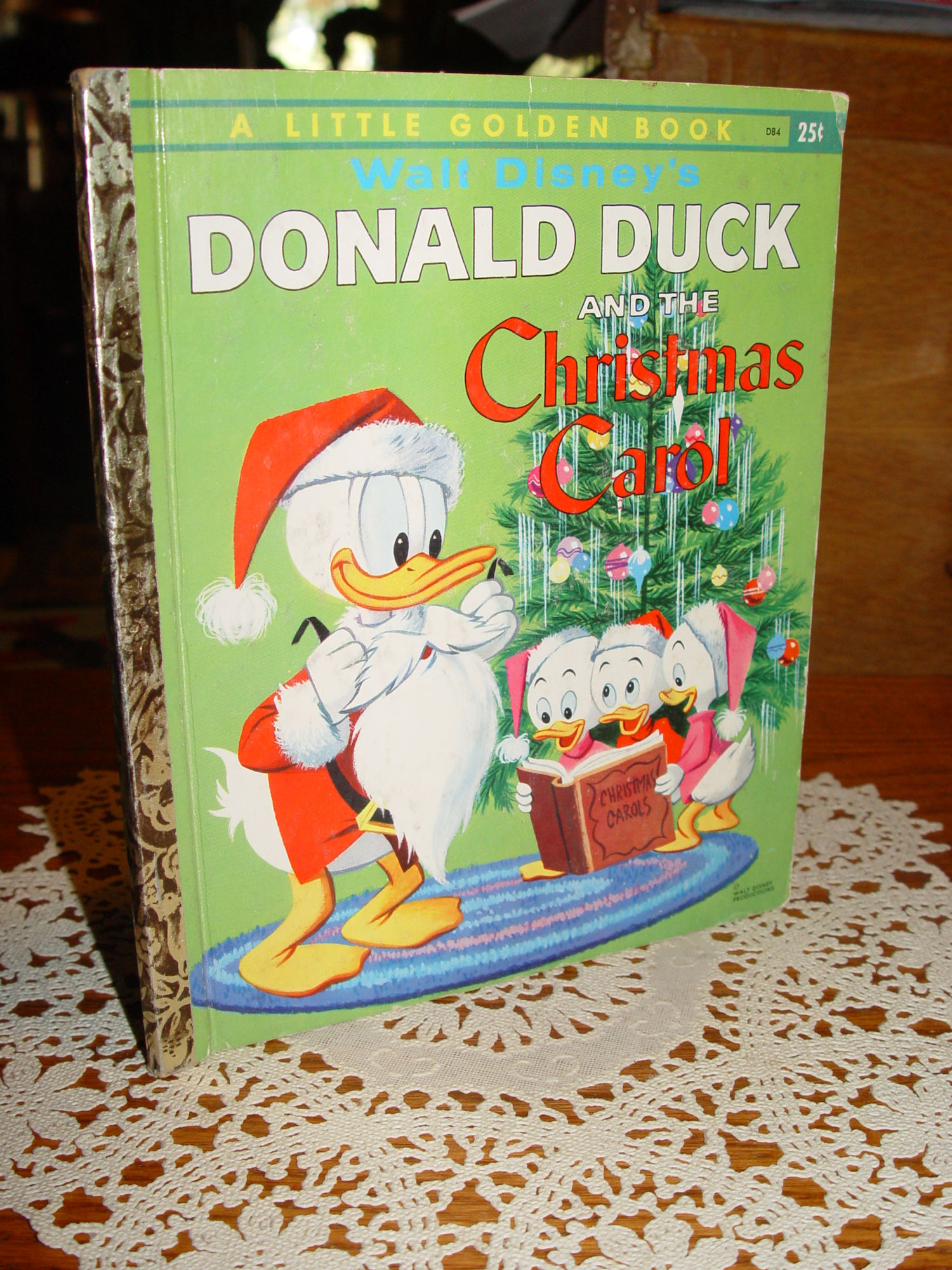Walt
                Disney's Donald Duck and the Christmas Carol 1960;
                Little Golden Book D84