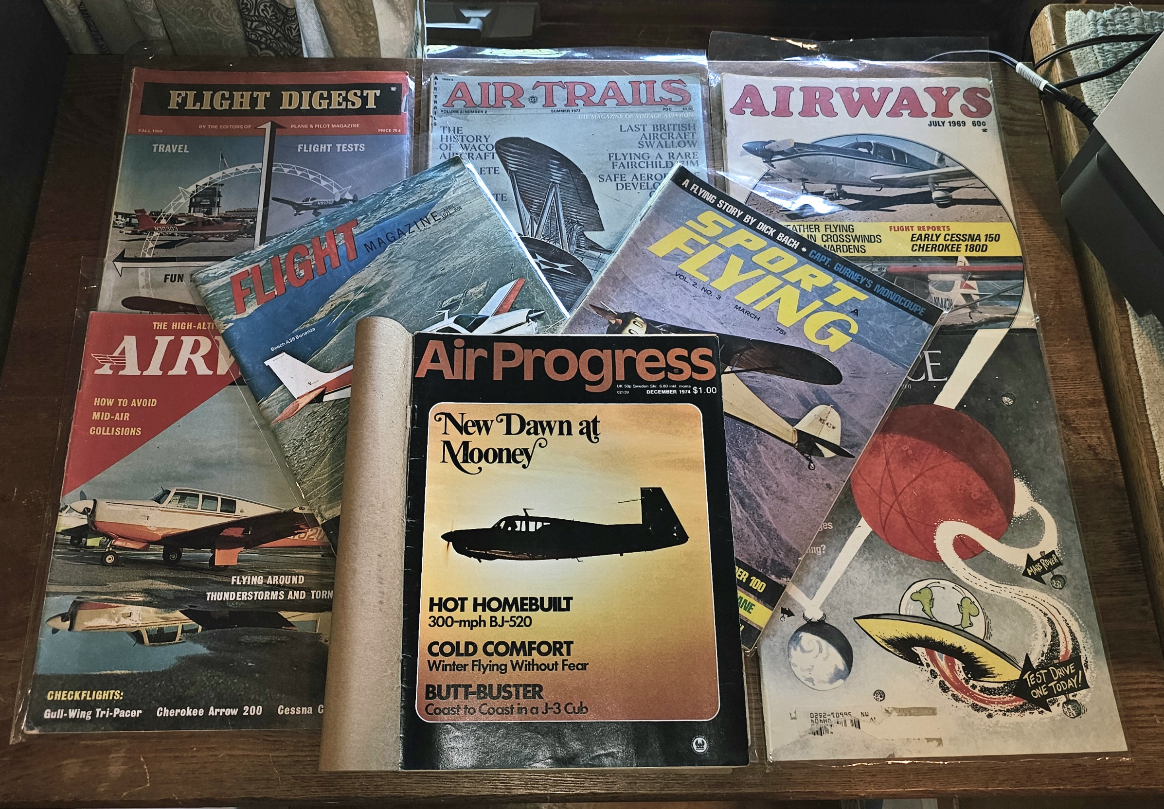 Aviation Magazine Lot 1960s‑1970s – Air
Progress, Flight Digest, Air Trails, Airways – 8
Issues