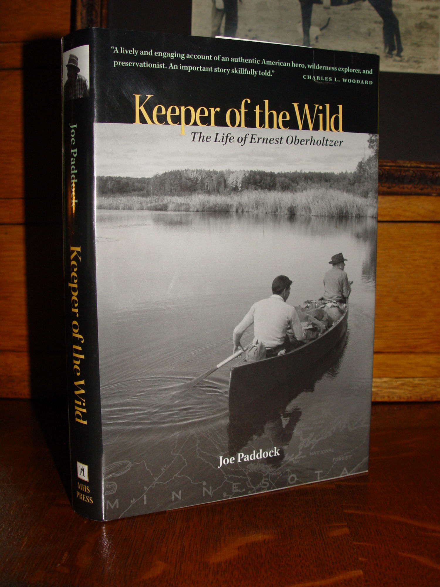 Keeper of the Wild: The Life of Ernest
                        Oberholtzer 2001 by Joe Paddock