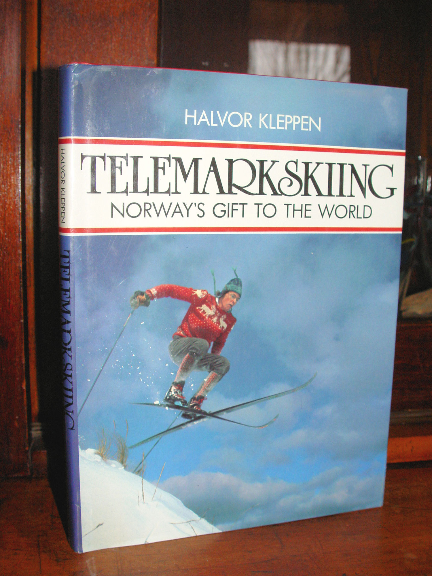 Telemarkskiing. Norway's gift to the World
                        Halvor Kleppen 1986