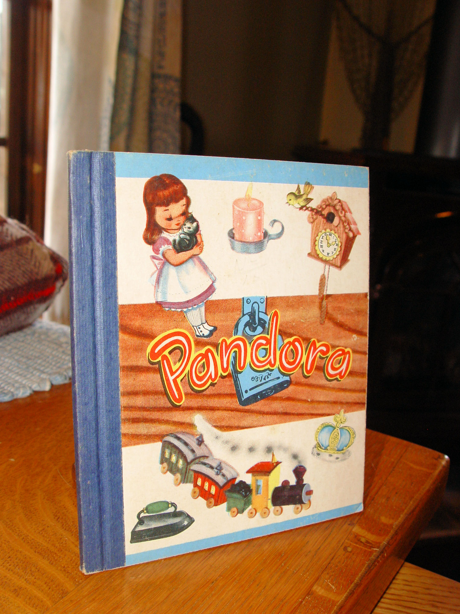Pandora, A Sturdibilt Book, 1945 - VINTAGE
                Children's / Samuel Lowe