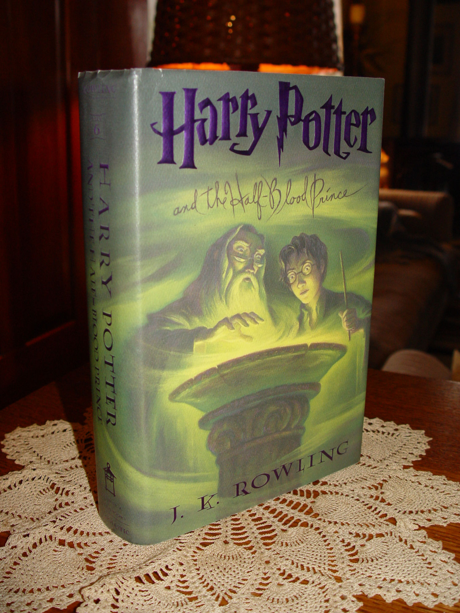 Harry Potter and the Half-Blood Prince, J.K
                        Rowling 2005 (Book 6)