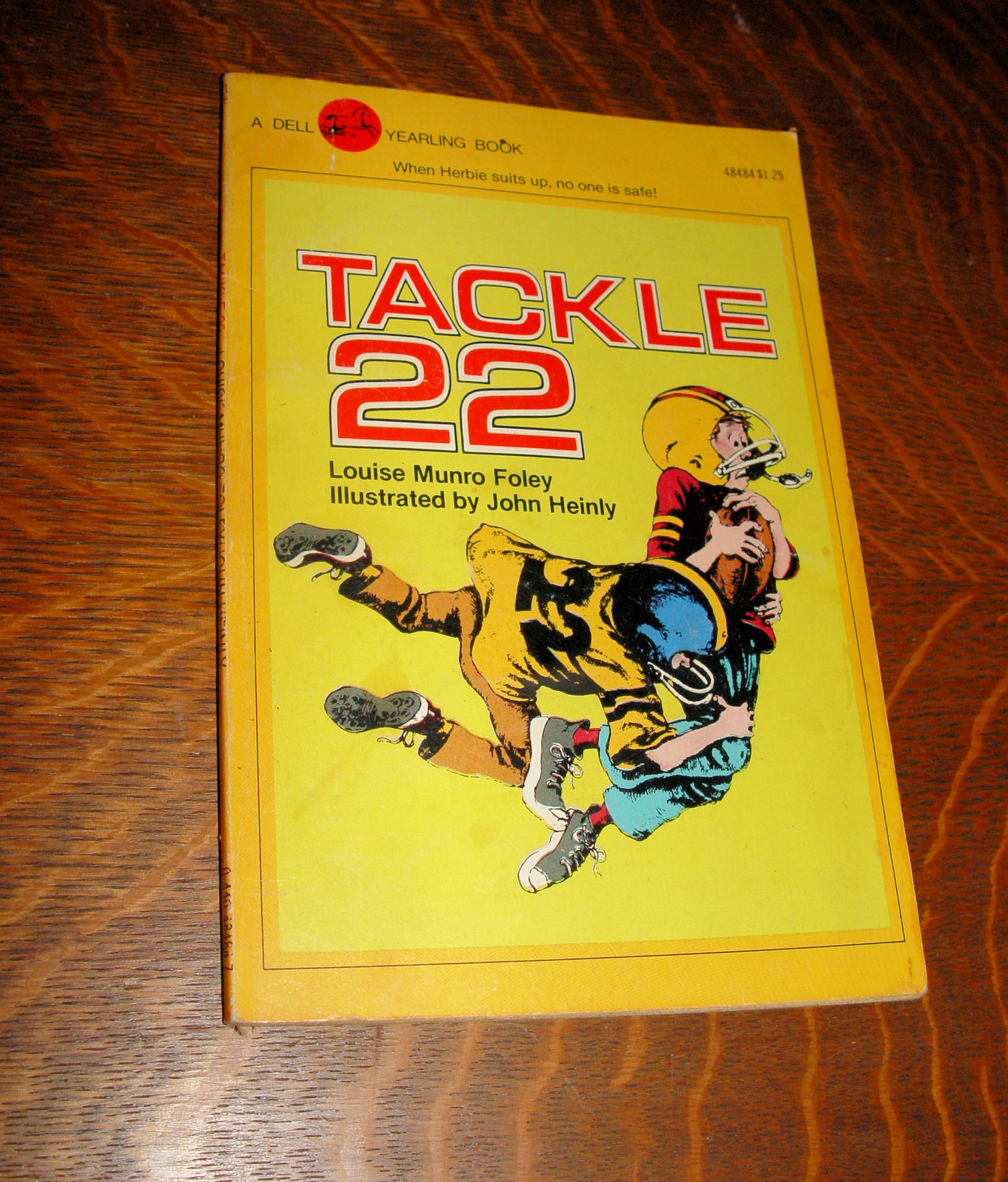 Tackle 22 by Louise Munro Foley: Dell
                        Yearling Book 1978